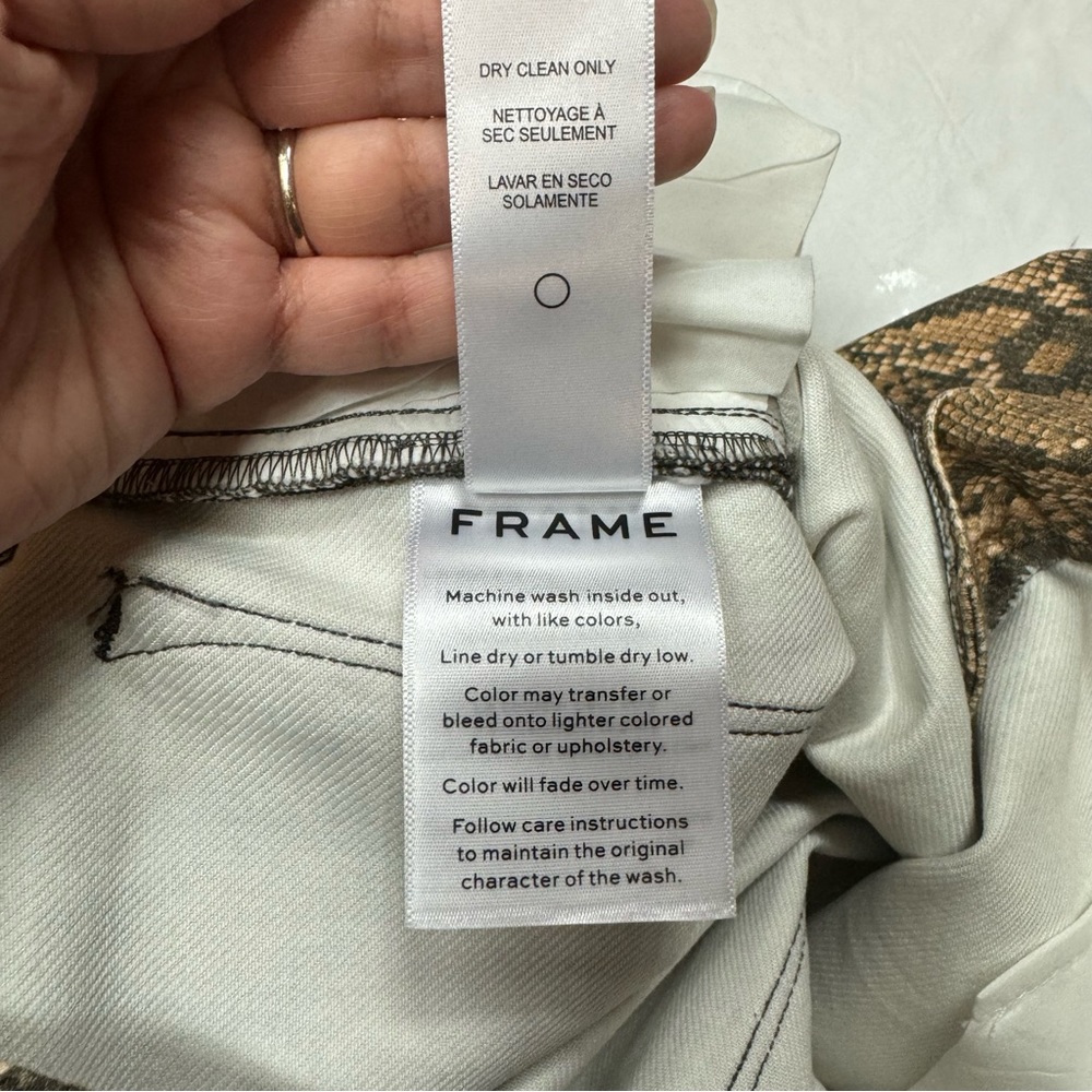 Frame NWT Le High Skinny Crop Snake Effect Jeans in Tan/Black Size 27 - Picture 15 of 16